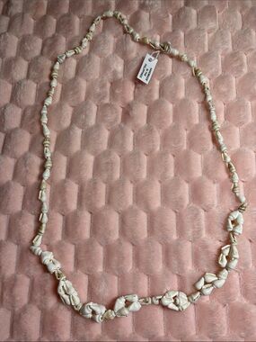 Shell 🐚 Necklace in Cream - Women Jewelry